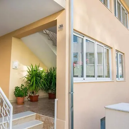 Neda Apartman Apartment Makarska